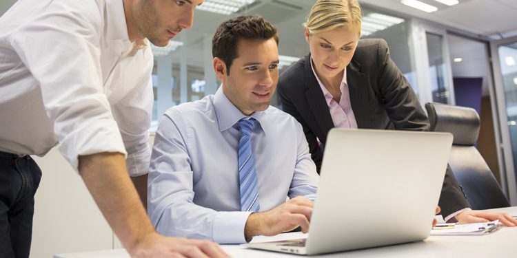 Call recording – analysing 3 people looking at laptop screen
